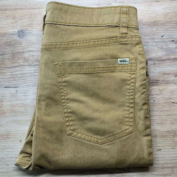 Boys Vans Shorts - Picture 3 of 14